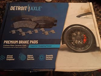 Pair of Detroit Axle Carbon-Fiber Ceramic Premium Brake Pads
