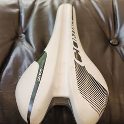 Giant Forward Contact Saddle