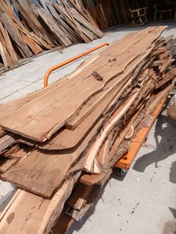 📢📢SPECIAL SPECIAL  PRICE MORE THAN 50 CEDAR BOARDS📢📢