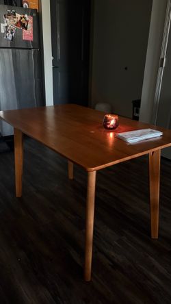 Table & chairs