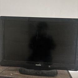 PHILIPS 32in HD TV