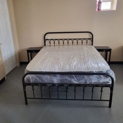 Queen Size Bed Frame W/nightstands And Mattress