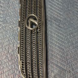 Lexus Is300 Front Grille