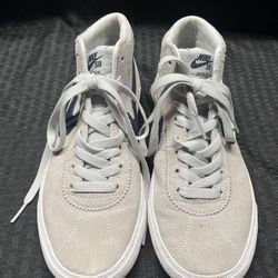 Nike Women’s Bruin High SB Pure Platinum Obsidian Sneakers - 7.5 