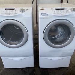 Maytag Washer & Gas Dryer Set