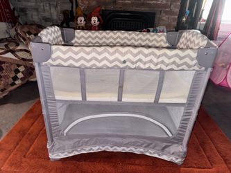 baby basinet with storage underneath