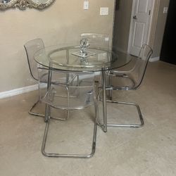 Glass Table With Chairs 