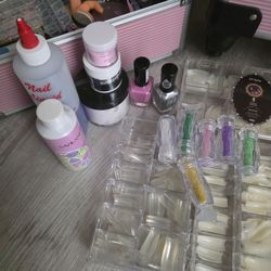 nails supply