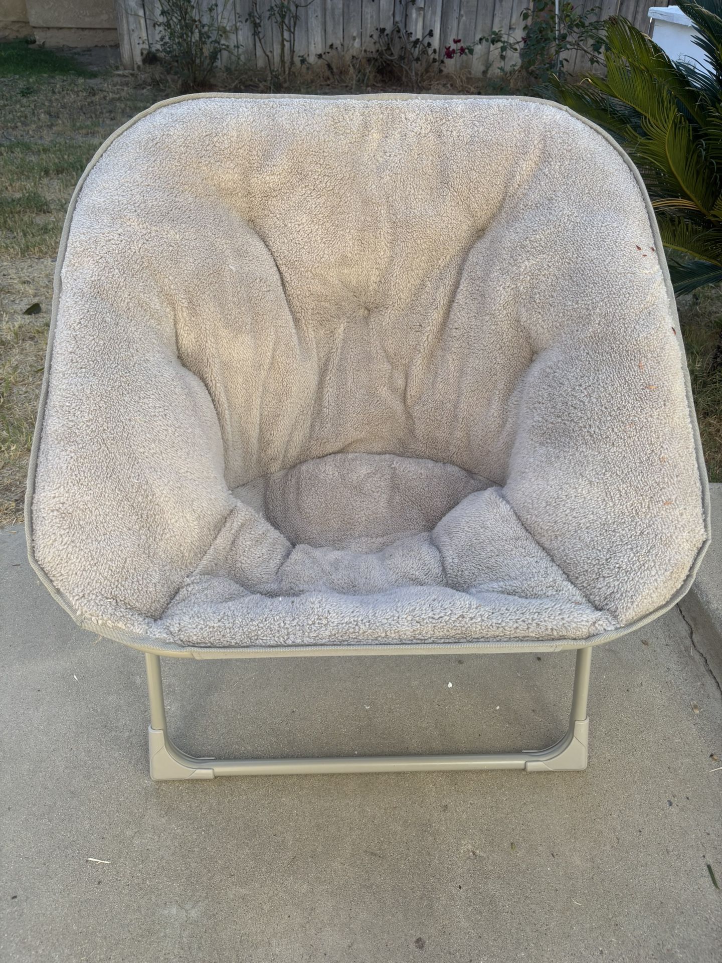 Kids folding chair
