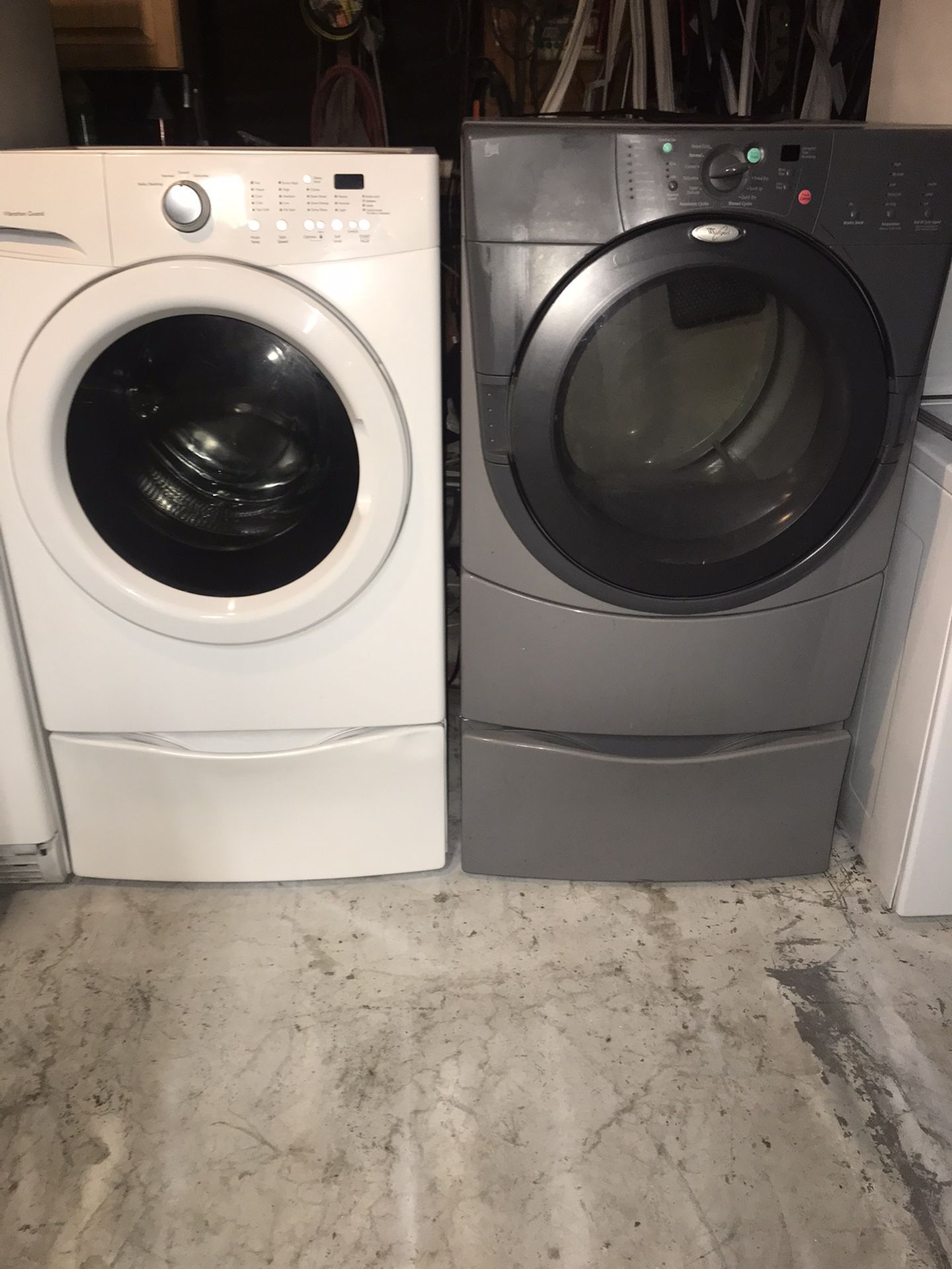 Kenmore washer and whirlpool gas dryer works perfectly