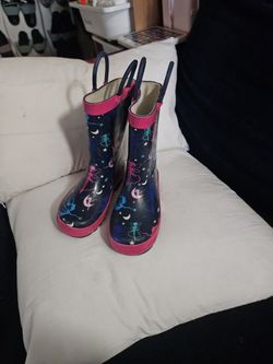 Raining Boots 