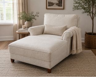 Beautiful La-Z-Boy chaise accent chair