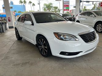2013 Chrysler 200