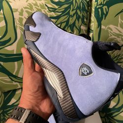 Jordan 14s  UNC “Varsity Blue “