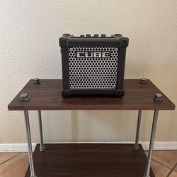 Roland Micro Cube GX Like Brand New, Hardly Used