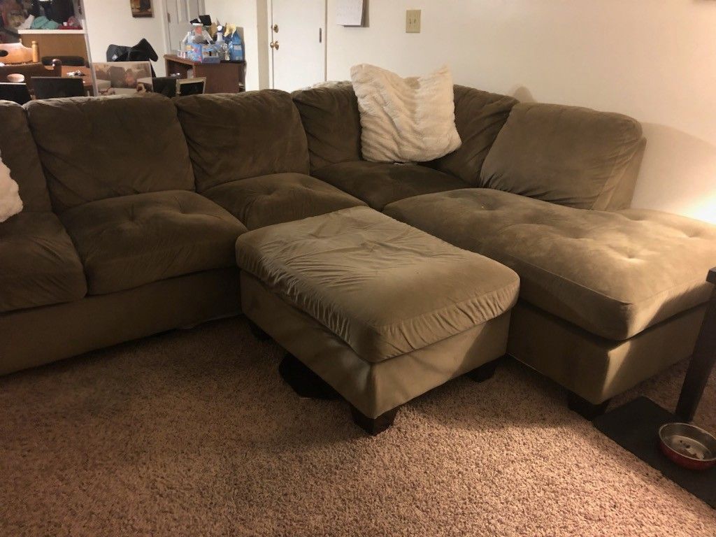 *** FREE **** Sectional Couch