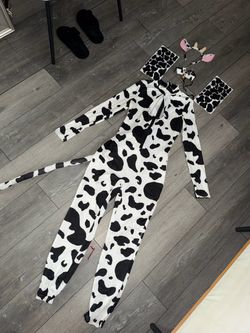 Medium costume