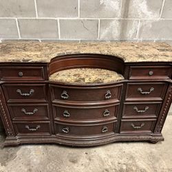 Stanley Dresser By Crown Mark