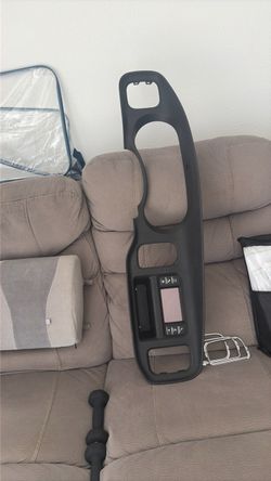 Dodge dashboard screen trim