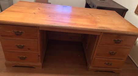 Free large wood desk