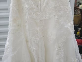David's Bridal Ivory Wedding Dress Size 4 Style WG3121 100% Polyester for  Sale in Crosby, TX - OfferUp