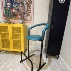 Tubular Mcm Stool