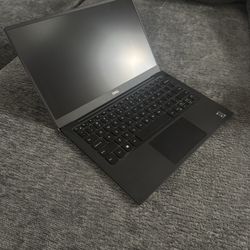Dell XPS 13 9305