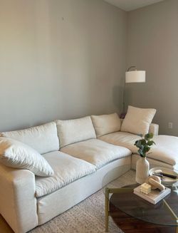 Shuffle cloud couch ( delivery available )