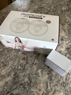 Brand New Mommy Cozy M5 Breast Pump With Extra Worth  $25 Asking Total $200 Or Best Offer
