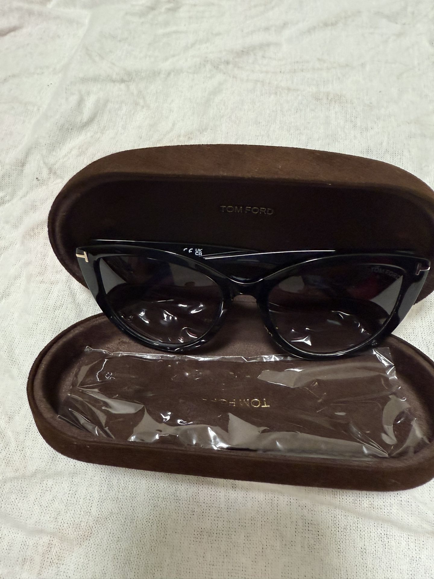 TOM FORD New 
