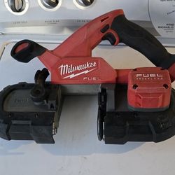 Milwaukee M18 Fuel  Ben Saw 