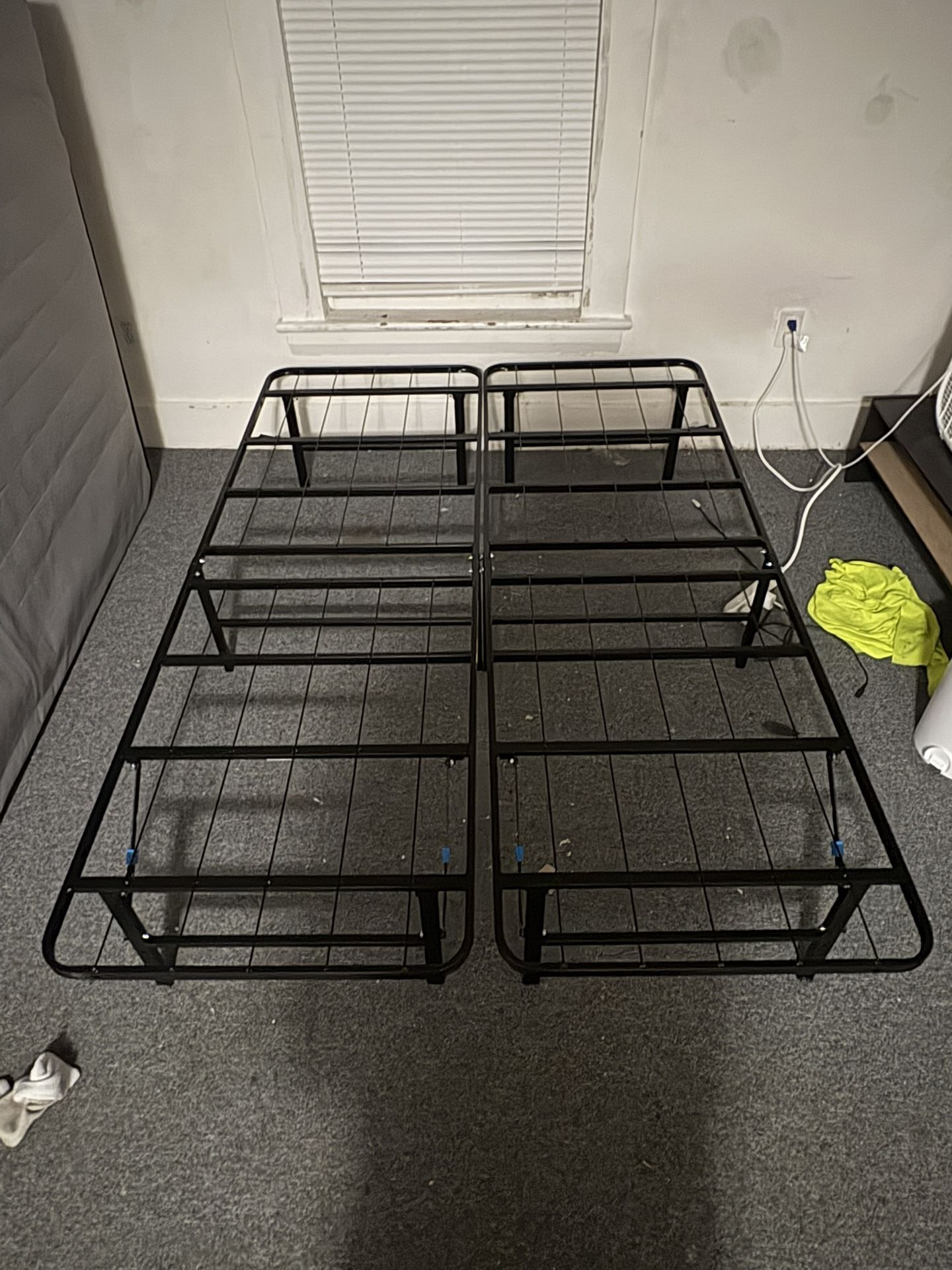 Metal Bed Frame (foldable)