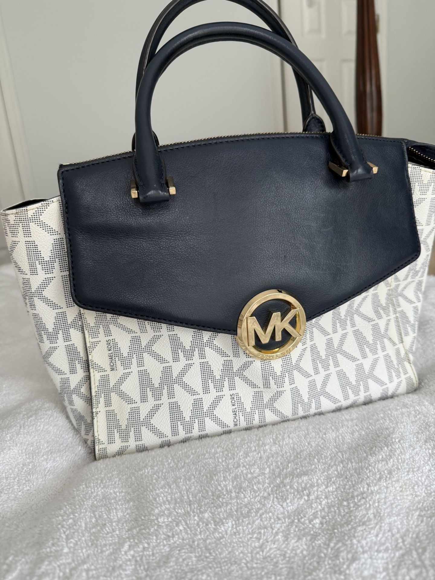 Michael Kors Leather Purse