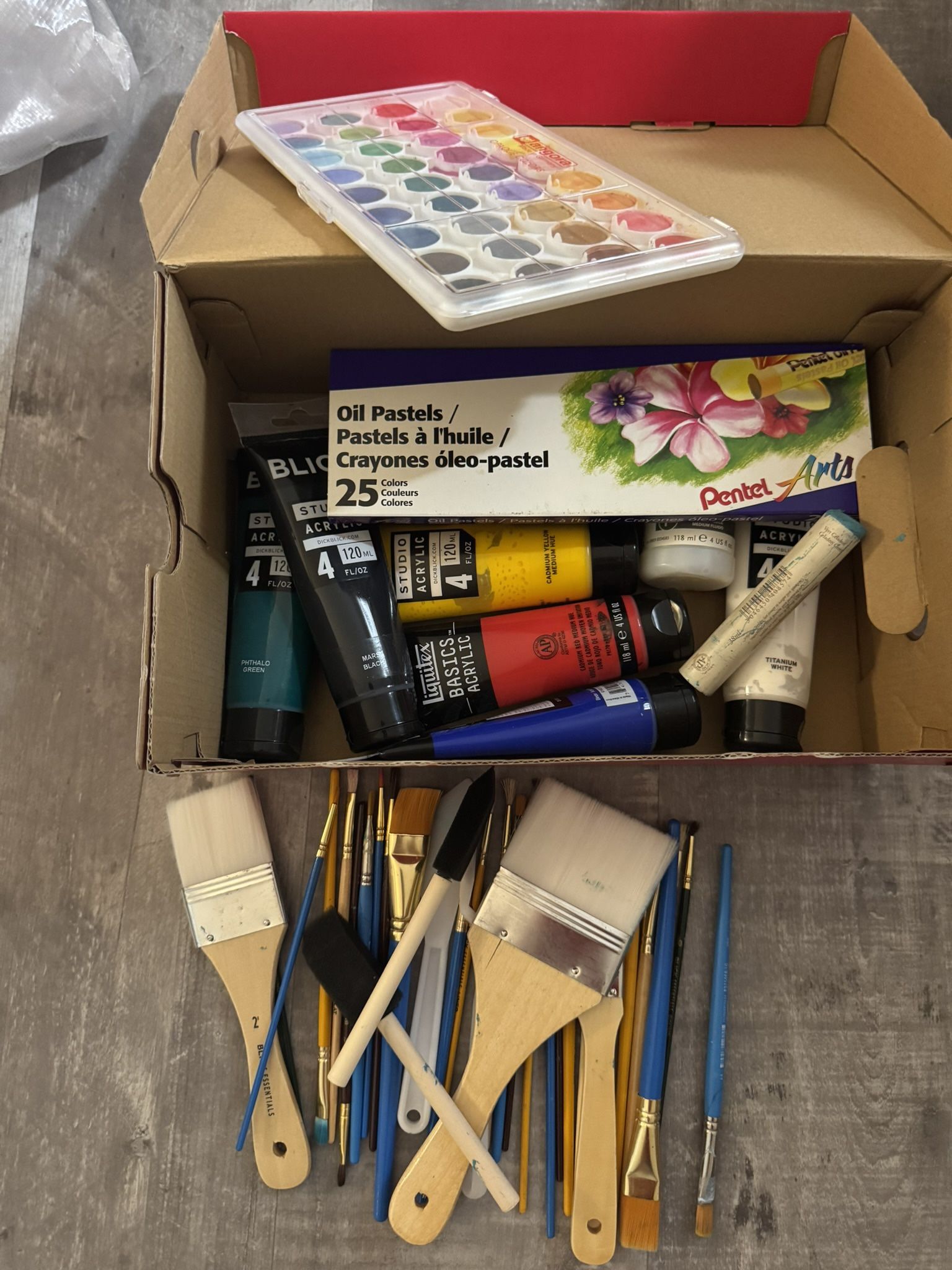Box Of Paints/brushes 