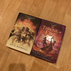 The read pyramid throne of fire rick riordan book