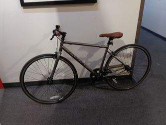 Fixie bike.