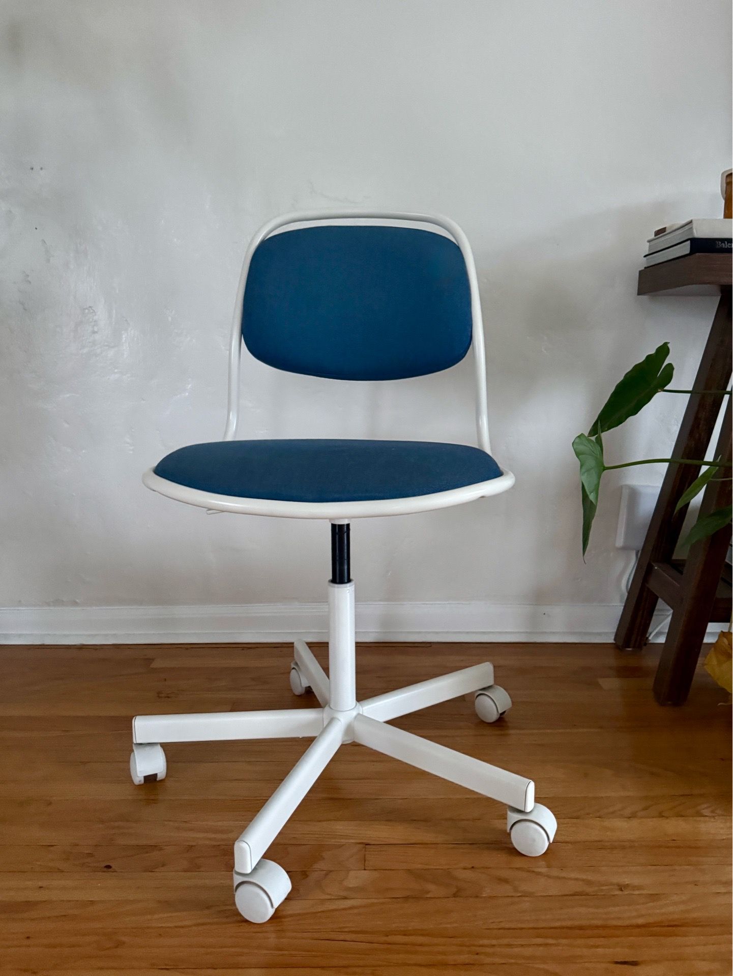 blue rolling office chair