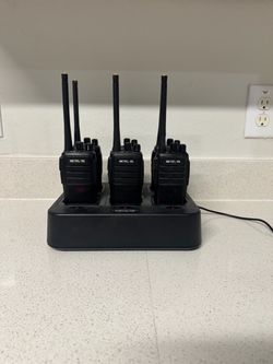 6 Pack Retevis RT21’s W/ Charging Station