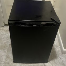 Mini Fridge Small HAIER Refrigerator Freezer 1.7 CU FT Single Door Compact Black