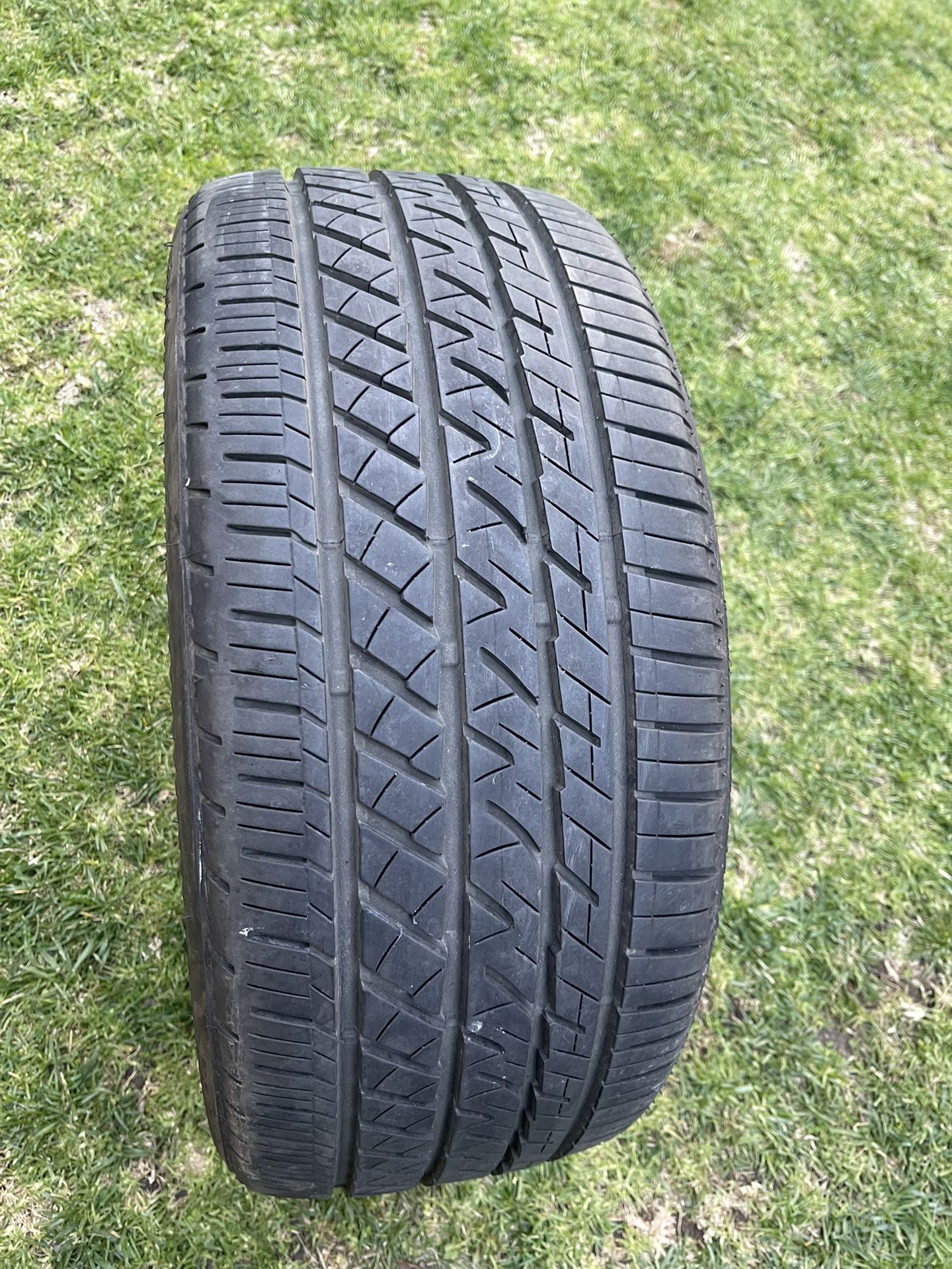 245-40-R18” Bridgestone Driveguard Tire