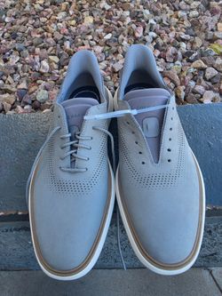 Cole Haan Grand  Sneaker size 9