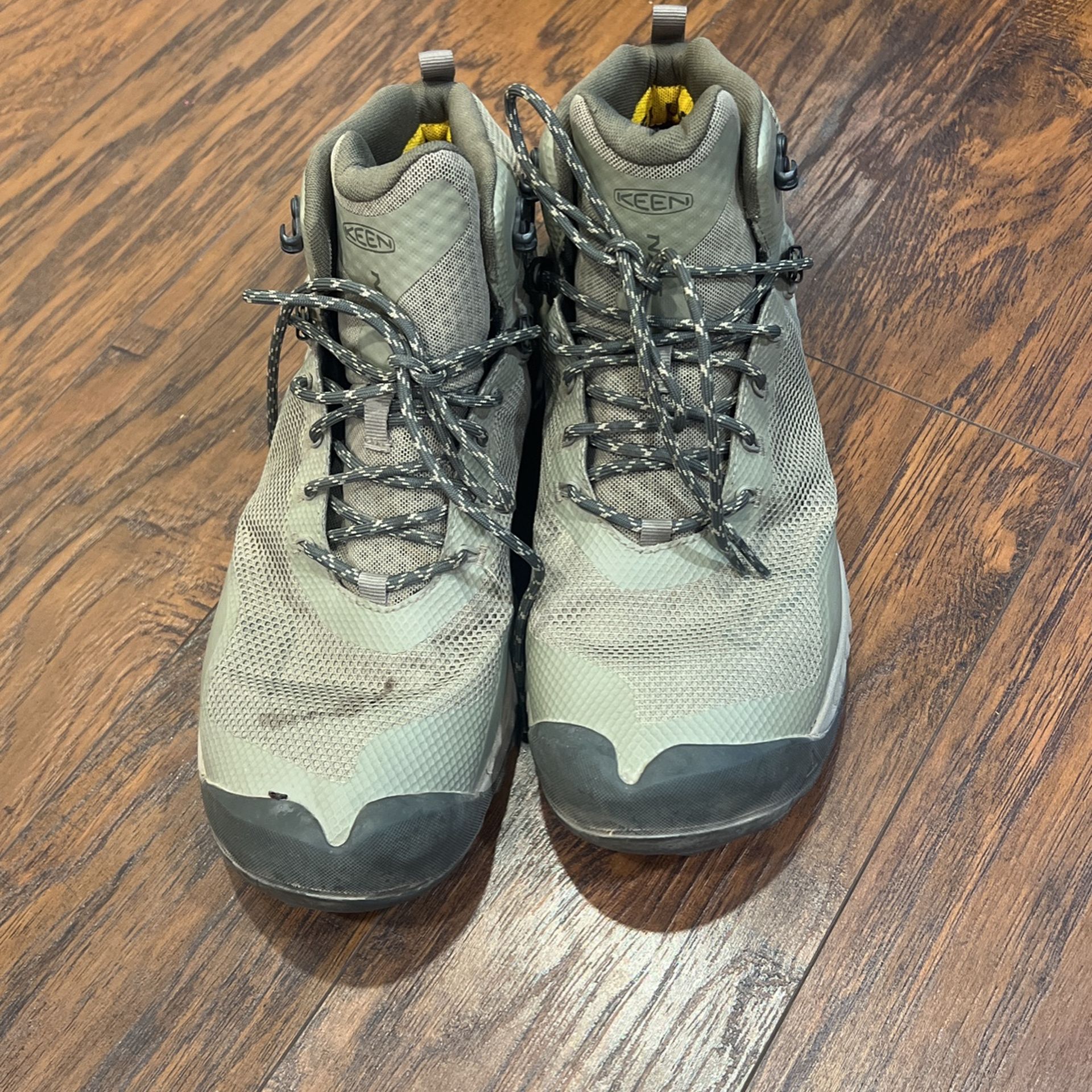 Keen Hiking Boots Men’s 11.5