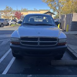 2004 Dodge Dakota