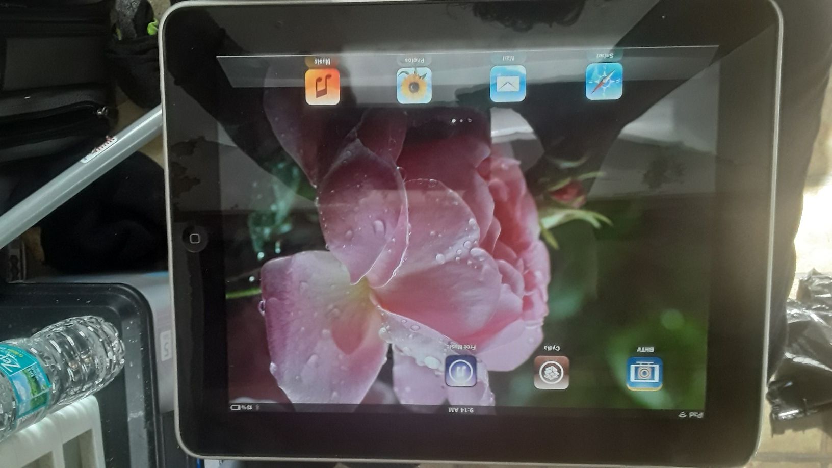 Apple iPad 16 gig 1st generation $65