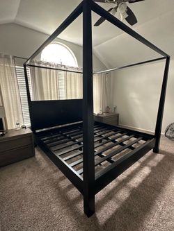 Crate and Barrel King Canopy Bed, Black
