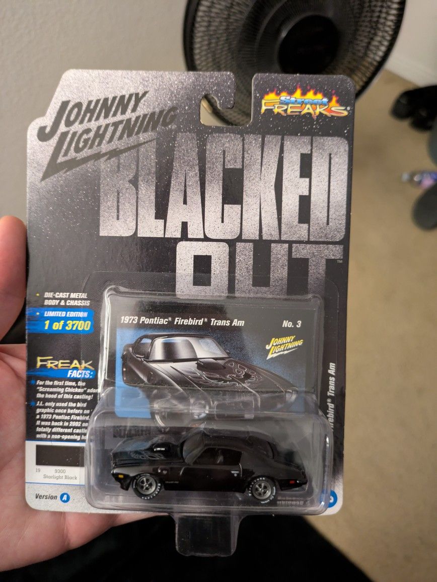 Johnny Lightning 1973 Pontiac Firebird Trans Am