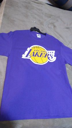 New Majestic Lakers T Shirt Large