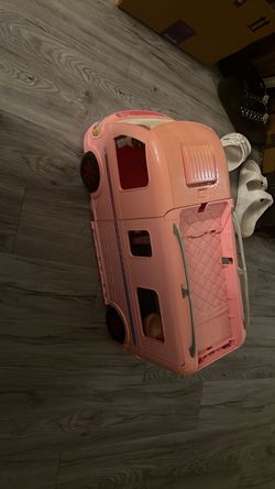 Barbie camper