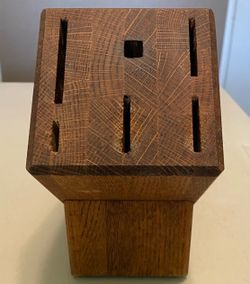 KITCHEN COUNTERTOP KNIFE BLOCK