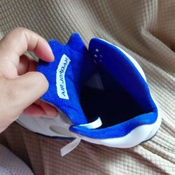 Tengo Este Par De Saptos Talla 9